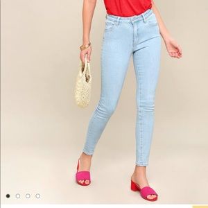 ROLLAS West coast light wash ankle skinny jeans